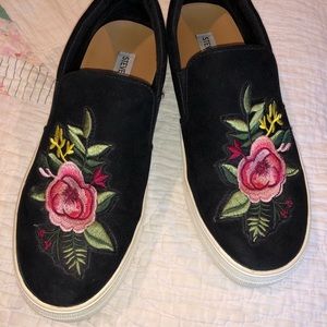 Steve Madden Slip on sneakers